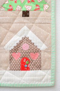 Christmas Tree mini quilt - a free tutorial